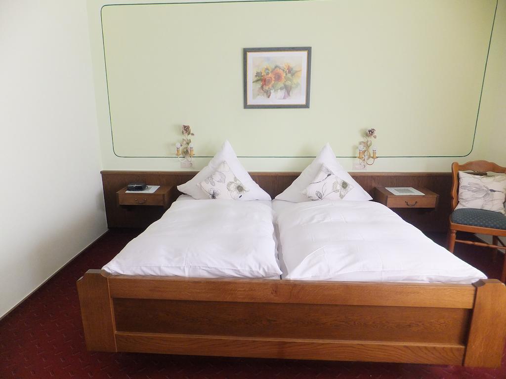 Weinhotel Hubertus Garni Klotten Kamer foto